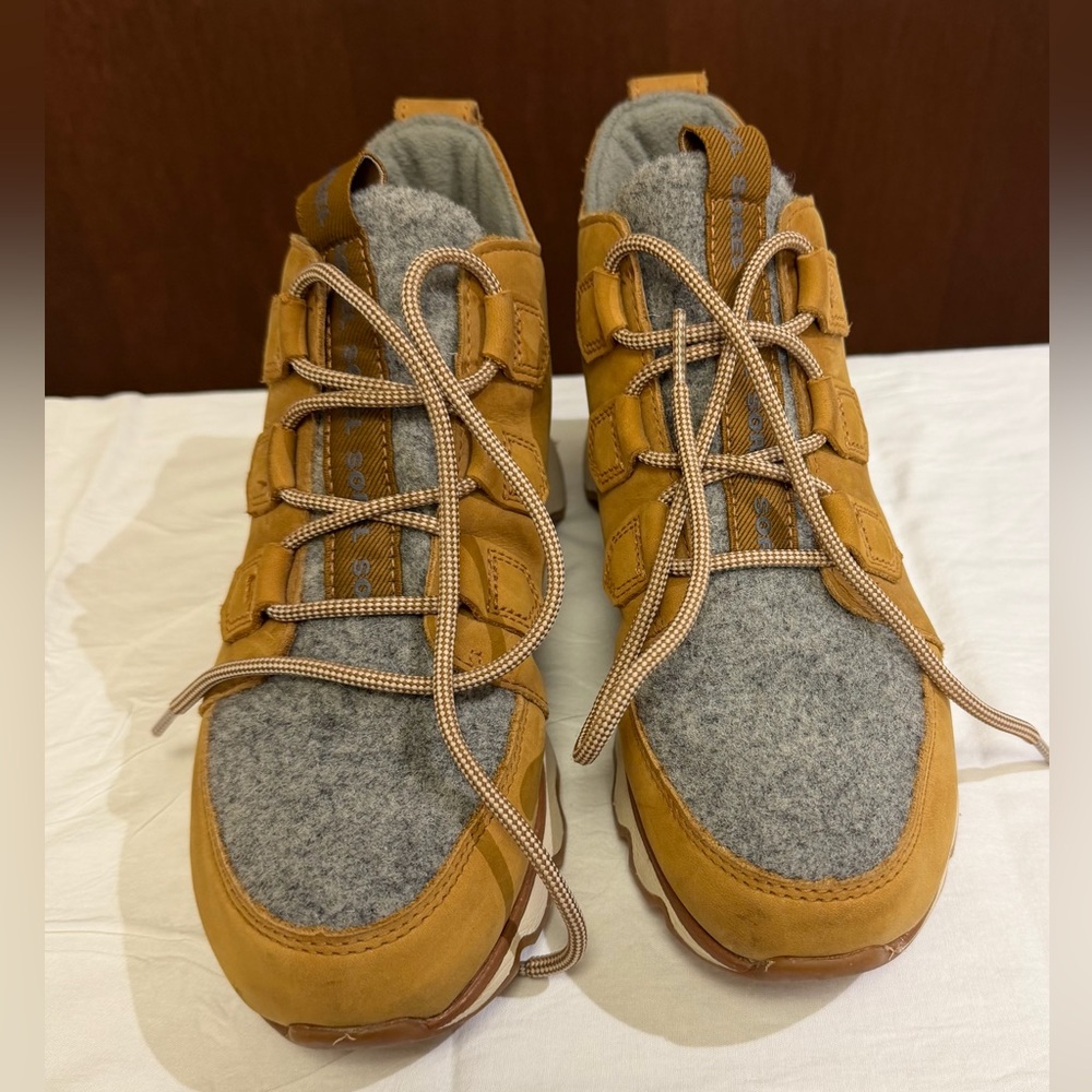 Sorel Tan and Gray Winter Boots - Picture 7 of 13
